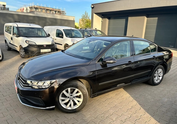 Volkswagen Passat cena 68900 przebieg: 111000, rok produkcji 2020 z Choroszcz małe 46